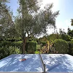 Villa Two-bedroom House With Country Views By Renthousing *