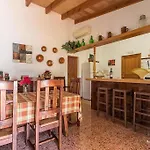 Two-bedroom House With Country Views By Renthousing Villa