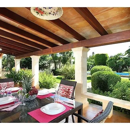 Villa Two-bedroom House With Country Views By Renthousing *