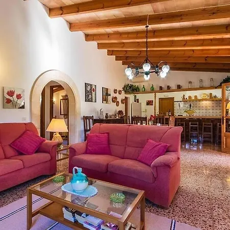 Two-bedroom House With Country Views By Renthousing