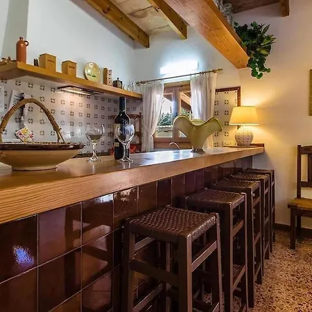 Two-bedroom House With Country Views By Renthousing Villa Pollença