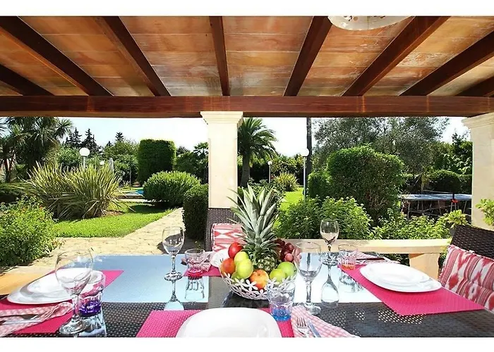 Willa Two-bedroom House With Country Views By Renthousing *