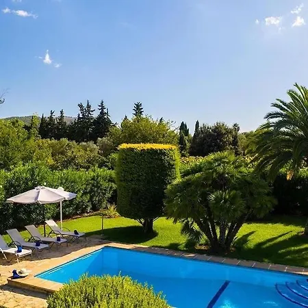 Villa Two-bedroom House With Country Views By Renthousing *