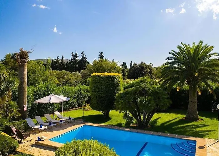 Villa Two-bedroom House With Country Views By Renthousing *